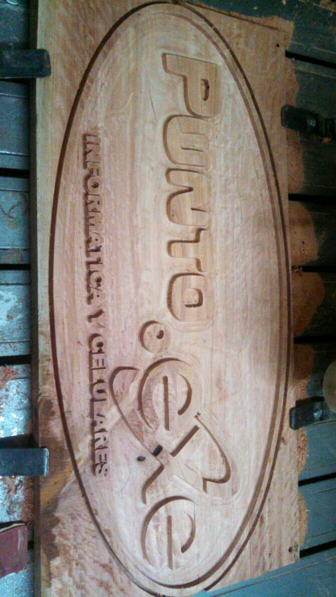 Trabajo de CNC en madera